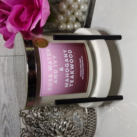 Bath & Body Works Blends Rose Water & Ivy + Mahogany Teakwood 3 Wick Candle NWT - Picture 1 of 6